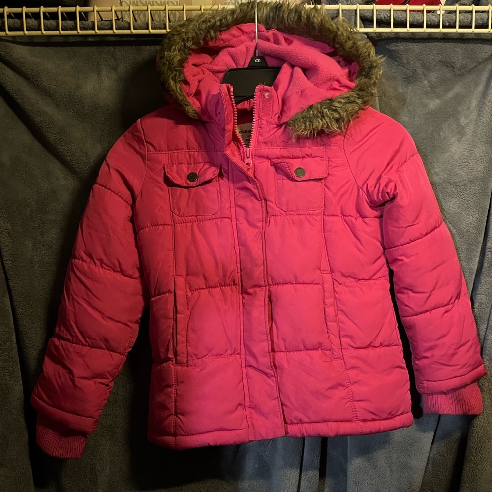 Old Navy kids size small 6-7 puffer jacket